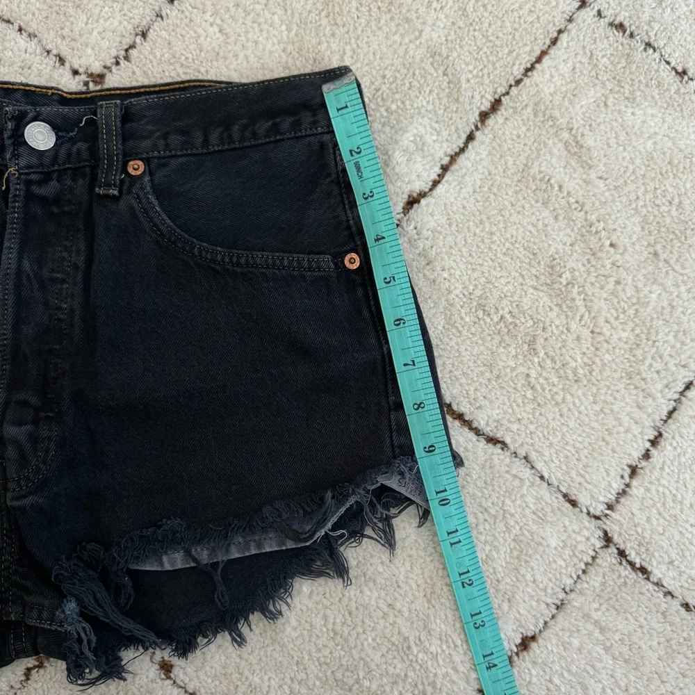 Levi’s - Vintage Jean Shorts - Picture 13 of 16